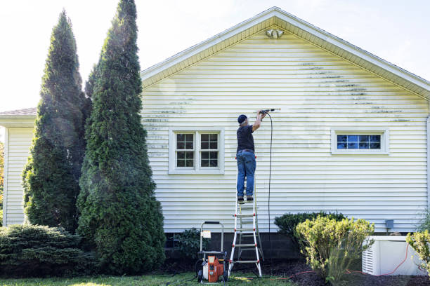 Professional Pressure Washing Services in Kronenwetter, WI